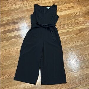 White House Black market Elegant Black Sleeveless Jumpsuit w/belt size 4 women’s